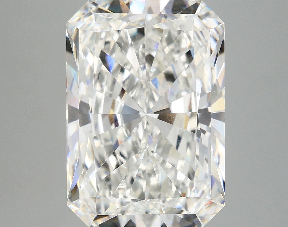 6.98 carat Radiant lab-grown diamond