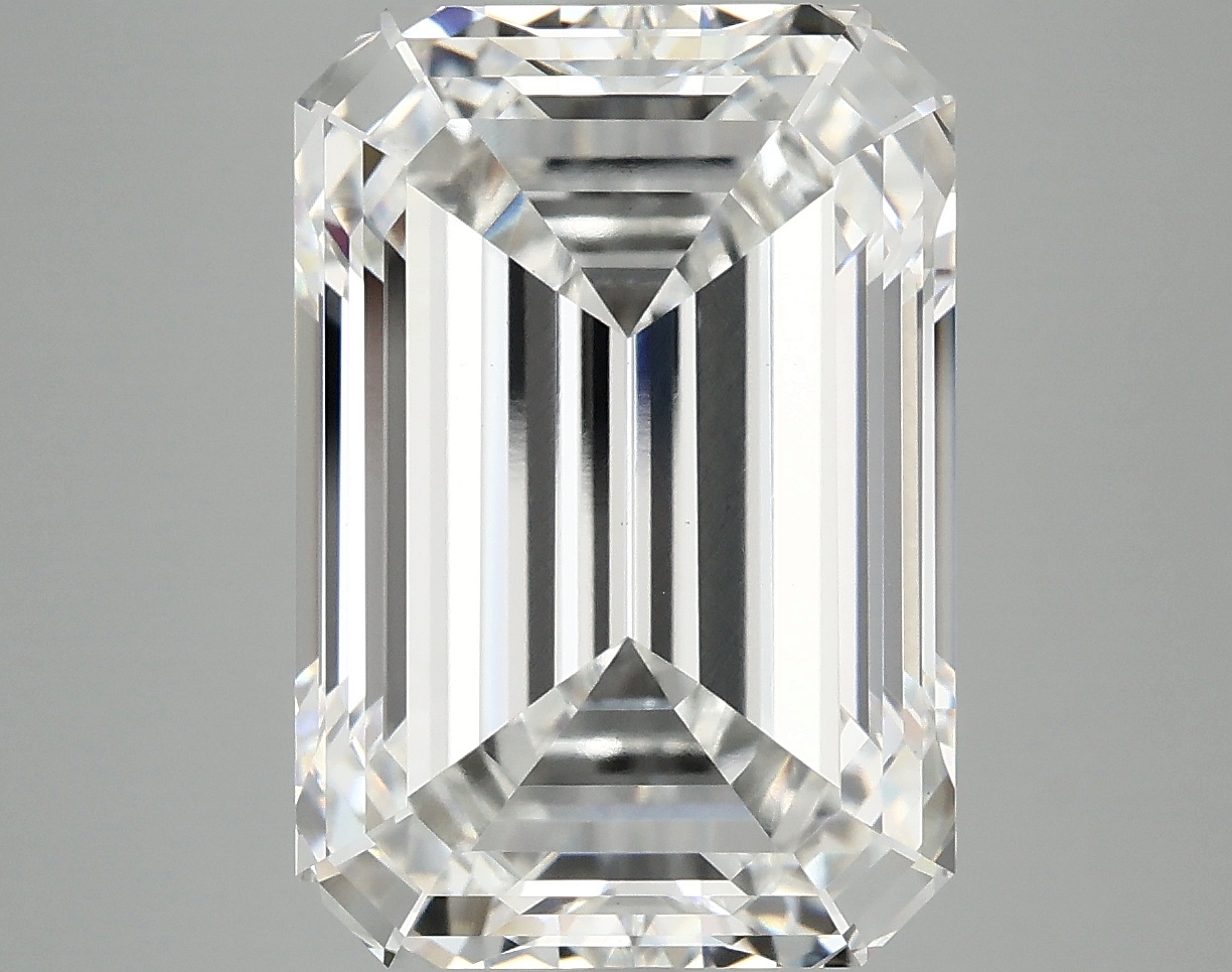 9.09 carat Emerald lab-grown diamond
