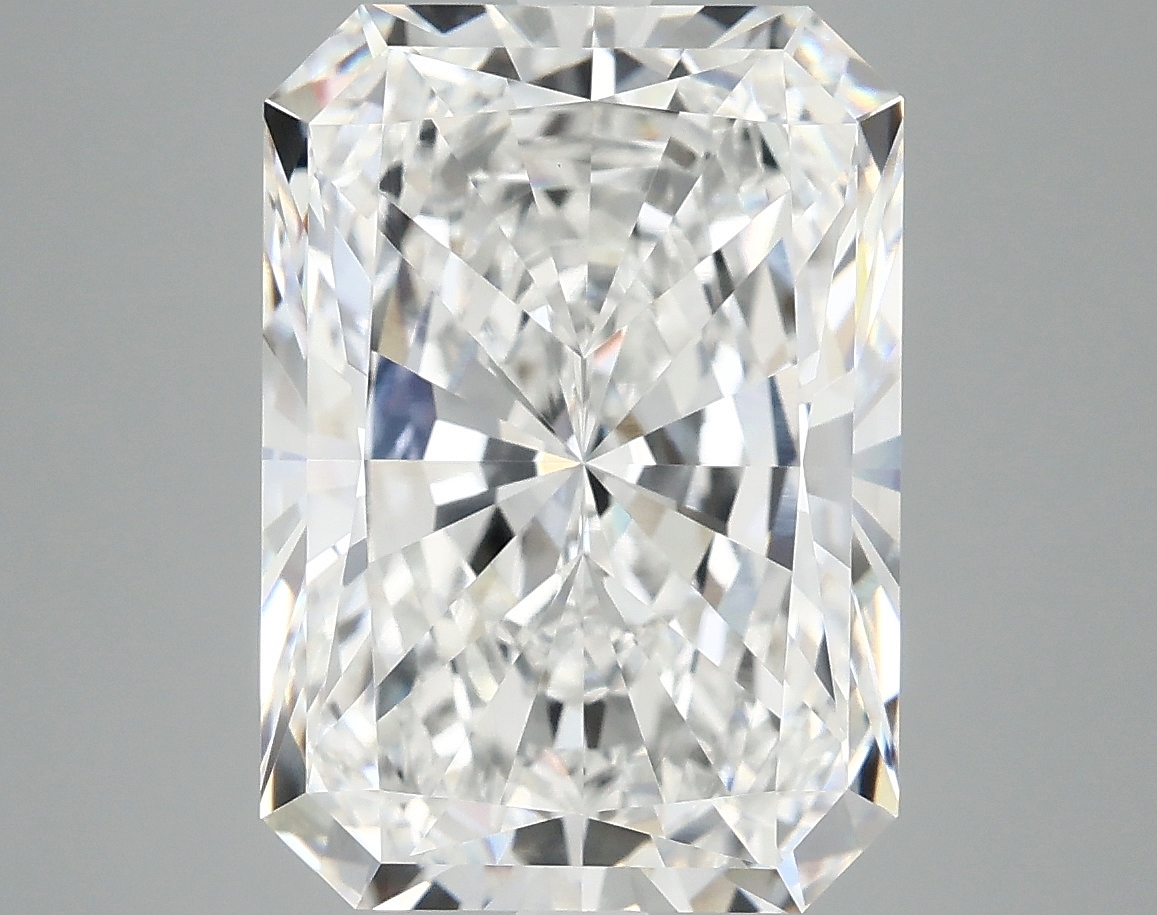 7.03 carat Radiant lab-grown diamond